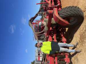 ‘No brainer’: Farmers helping farmers